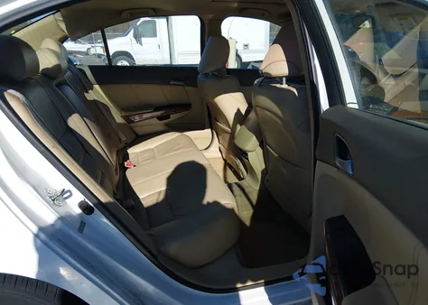 2010 Honda Accord 2.4 Ex-L from USA, damaged, VIN 1HGCP2F82AA131705